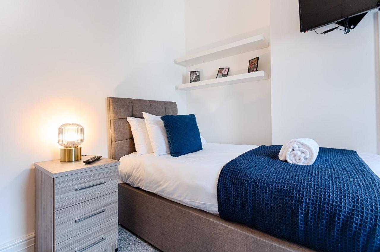 Make This Your Base! Tv In Every Bedroom! Merthyr Tydfil Exterior foto