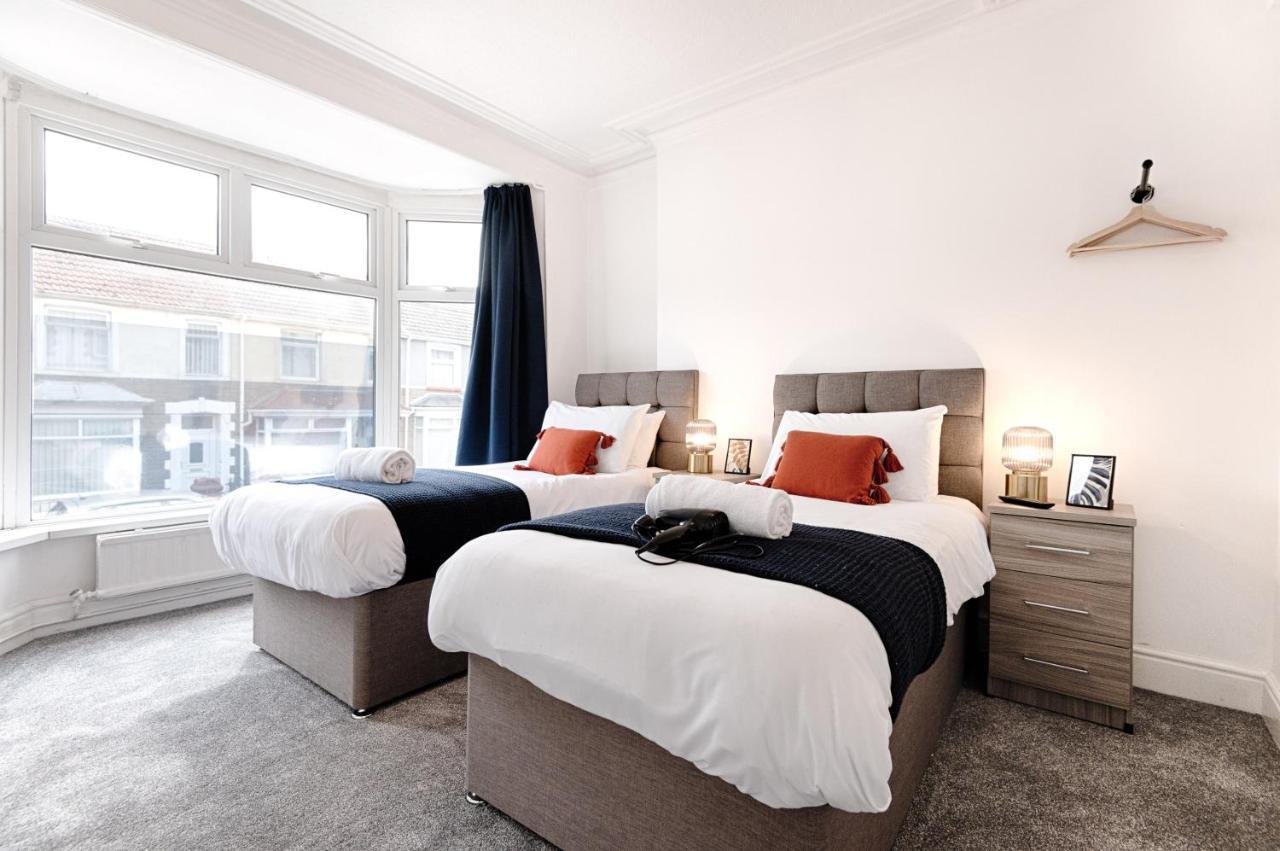 Make This Your Base! Tv In Every Bedroom! Merthyr Tydfil Exterior foto